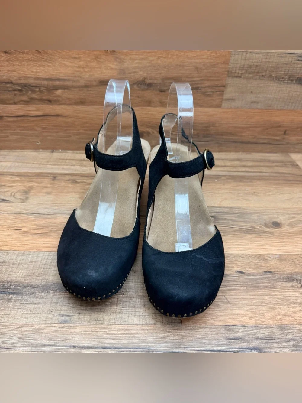 Dansko size 8.5-9 39 Black Mary Jane Block Heel Sandals with Gold Buckle